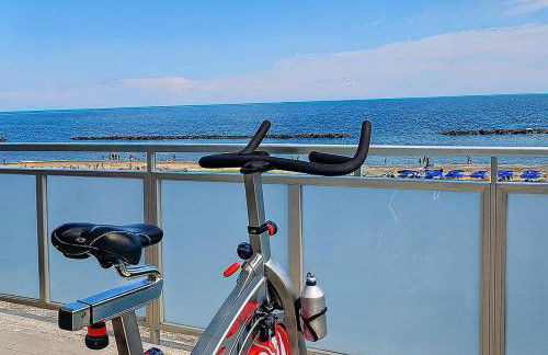 Terrazzo Panoramico Fronte Mare Zamponi - Foto 15