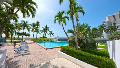 Directly on the Beach with Pool & Parking - Foto 3