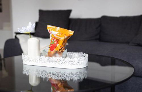 Rob's Suite - Zentrale Design-Suite am Opernplatz, 2 Zimmer, 2 Bäder und Top-Ausstattung - Foto 18