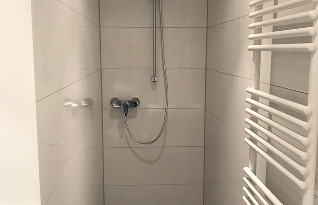 City Apartment - Photo 18