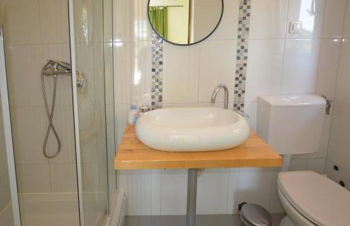 Gorgeous Home In Kanfanar With Wifi - Photo 62