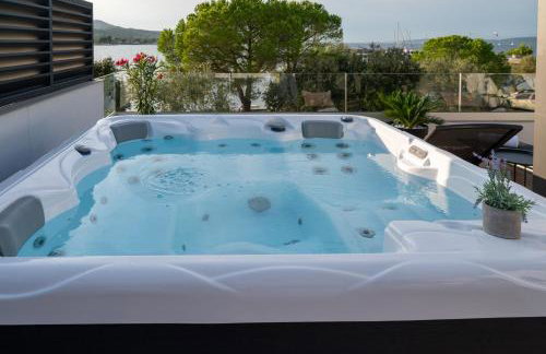 Beachfront house Miamore - 10 m from the sea - Foto 11