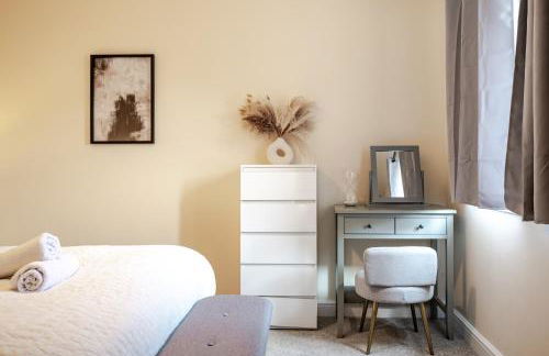 5-Bed Holiday Home with Hot Tub near Shrewsbury - Foto 4