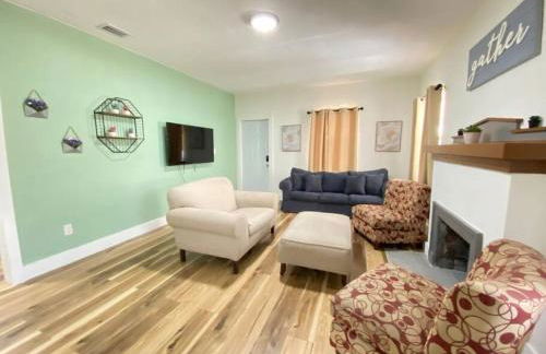 Heart of Miami sleeps 10 near Little Havana Beaches - Foto 25