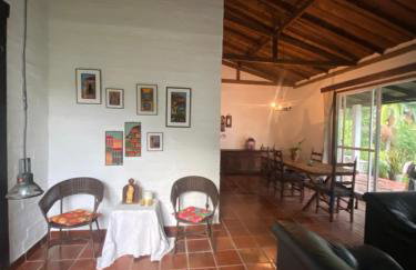 Incrível casa no meio da natureza - Foto 7