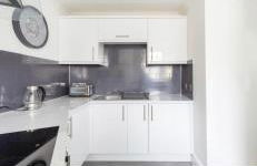 Driftwood Luxury Apartment - Photo 25