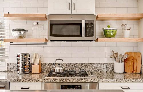 5BR Fun Haven Pool Mini Golf Movie Game room - Foto 33