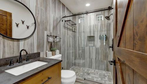 Southern Charm - Near Main With Hot Tub - Foto 2