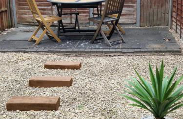 Stylish 3-Bedroom Home, Patio & High-Speed Wi-Fi - Foto 13