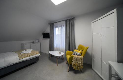 KP Claudia - Foto 26