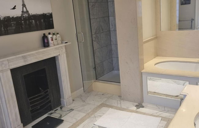 Park Village East Luxury Apartment - Foto 2