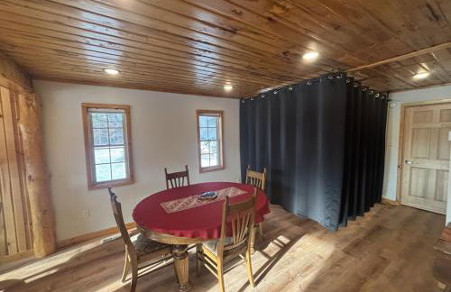 Snowmobile, ATV, Horseback Riding Haven with Quick Trail Access & Games & Entertainment Room - Foto 26
