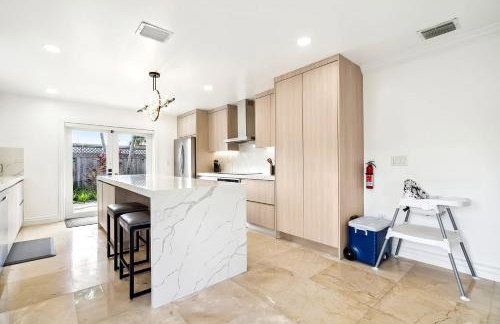 6-BD 3-BA Dreamy Vacation Retreat in Coral Terrace - Foto 17