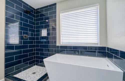 Stylish 4BR Urban Oasis - Foto 17
