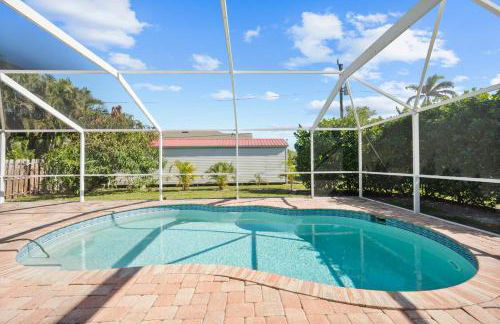 Superb Holiday Villa with a Pool in Bonita Springs - Photo 29