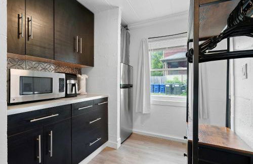 Chic City Retreat 93B - Photo 24