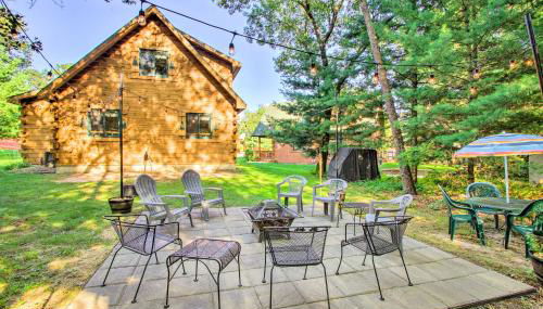 Pet-Friendly Warrens Cabin with Fire Pit! - Foto 1
