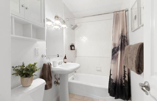 New Stylish Beach Home near Stamford Downtown/Cove Beach/ 40 min to NYC - Foto 15