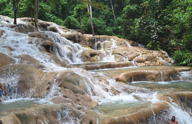Dunn's River Falls & Blue Hole Day Trip - Photo 5