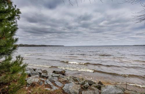 Luxurious Cabin on Castle Rock Lake! Sleeps up to 20! - Foto 3