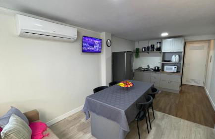 Apto térreo, 2 quartos a 5min da Vila Germânica, com ar e garagem - Foto 28