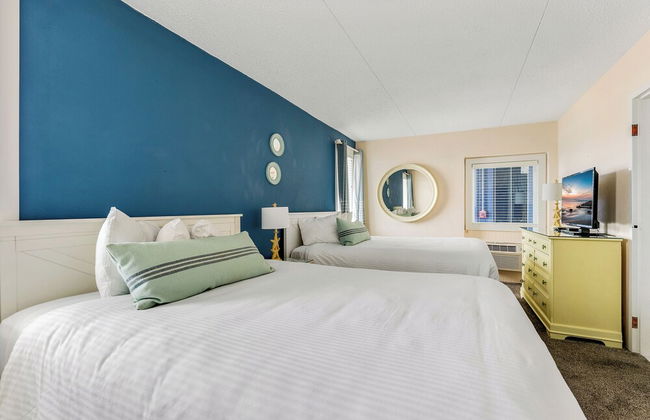 Beachcomber Resort - Photo 18