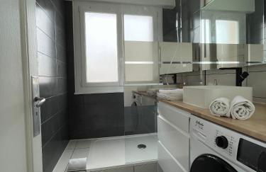 Le Zen - Wifi - Netflix - 3 chambres - Parking - Foto 9