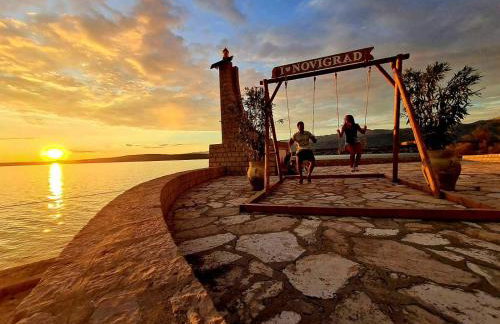 Apartments Mali Dvor Novigrad - Photo 7