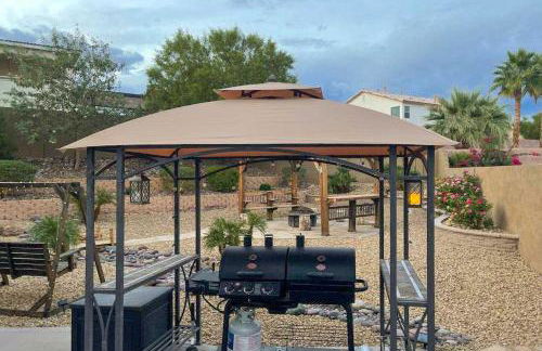 Spacious North Las Vegas Home with Yard - Foto 38