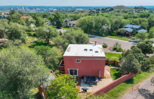 Sunstone Mesa Luxe Broadmoor Getaway w Hot Tub - Foto 69