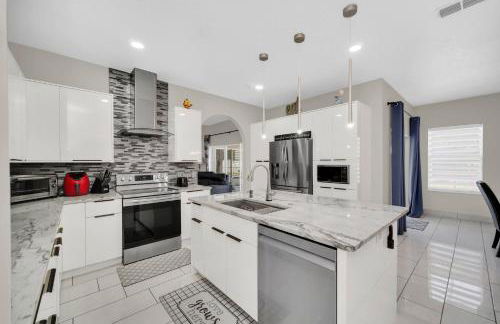 Spacious 4Br Family Villa Near Disney With Pool & Games - Foto 11