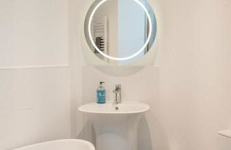 #42 Fantasia - Malvern Luxury Apartment sleeps 12 - Foto 35