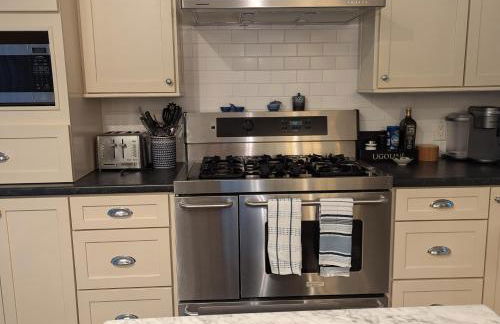 NEW! Stately 3BR25BA near Rockwood - Foto 37