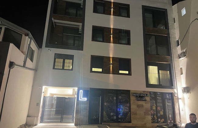 I&I 3 Bedrooms Apartment - Photo 1