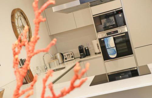 Fifty Steps from the beach! - Foto 15