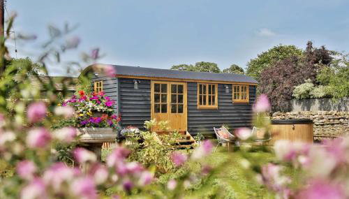 FLORA Luxury Retreat, Private Garden, Views & Hot Tub - Foto 3, Garden, Garden view