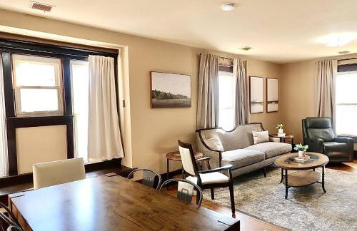 Downtown Location With Washer and Dryer. - Foto 5