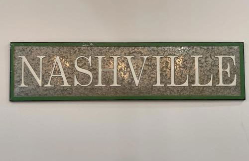 Modern Duplex - 1 mile from Robust Nightlife - Foto 26