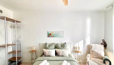 Sea View Studio with Balcony, Near Italy & Monaco - Foto 3