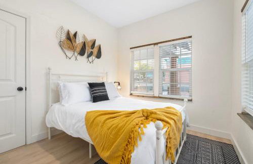 Walk to Old Town - Cozy Restored Cottage - Foto 21