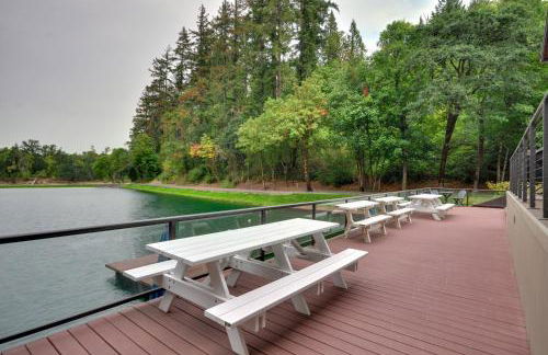 Luxurious Waterfront Retreat with Private Pond! - Foto 28