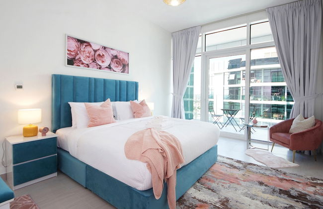 Luxury StayCation - Tranquil Retreat With Beautiful Park Views - Photo 14