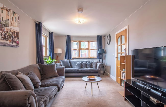 Luxurious Sheffield Villa With Stunning Views - Photo 1