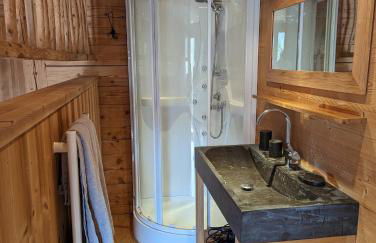 Bas de chalet au coeur des Aravis, entre lac et montagne - Photo 12