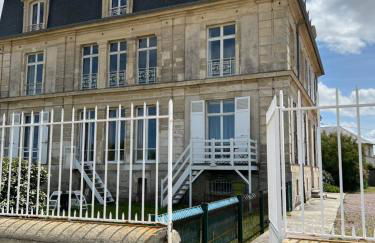 Sunny Apt on D-Day Beach with Parking - Foto 29