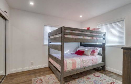 Beautiful Remodel 3 Bedroom 2 bathroom Home with Pool & Jacuzzi - Foto 15