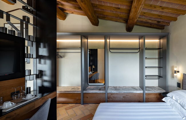 Mormoraia - Photo 23