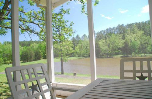 Lakefront Retreat - Sleeps 8 - 1 Hr from STL - Foto 4