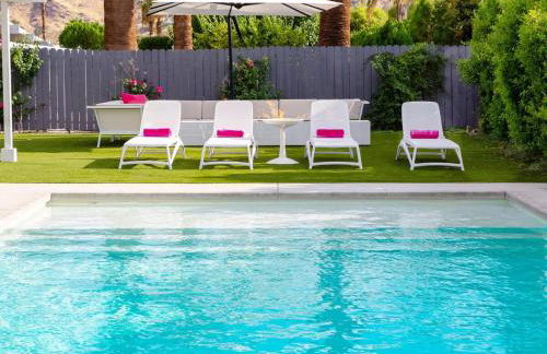 As seen on HGTV Desert Flippers The Pink Door - Foto 3