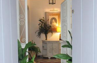 CASA LEÓN BLANCO CARMONA reformada céntrica con chimenea y terraza con vistas - Foto 1